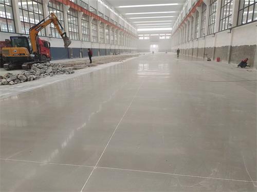 石家莊某企業(yè)固化地坪施工進(jìn)行中！