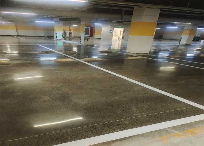萬(wàn)科地下車(chē)庫(kù)施工完成！